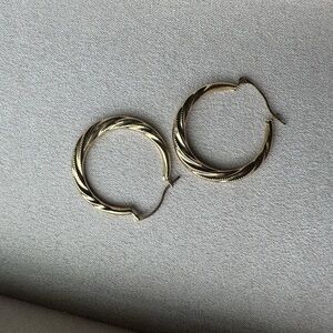 Elegant Gold twisted Hoop Earrings